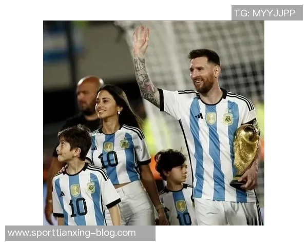 梅西杯青少年锦标赛盛大开幕梅西苏亚雷斯亲临现场助阵巴萨对决河床